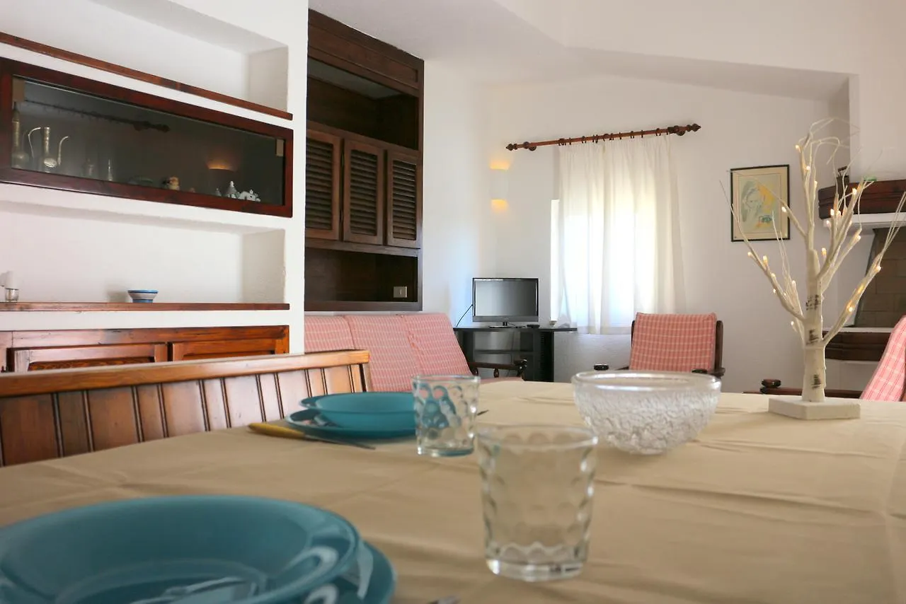 Residence Ponente サンタ・テレーザ・ガッルーラ 0*,  イタリア
